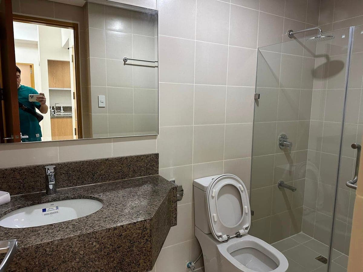 Park Ave BGC for rent - photo 2