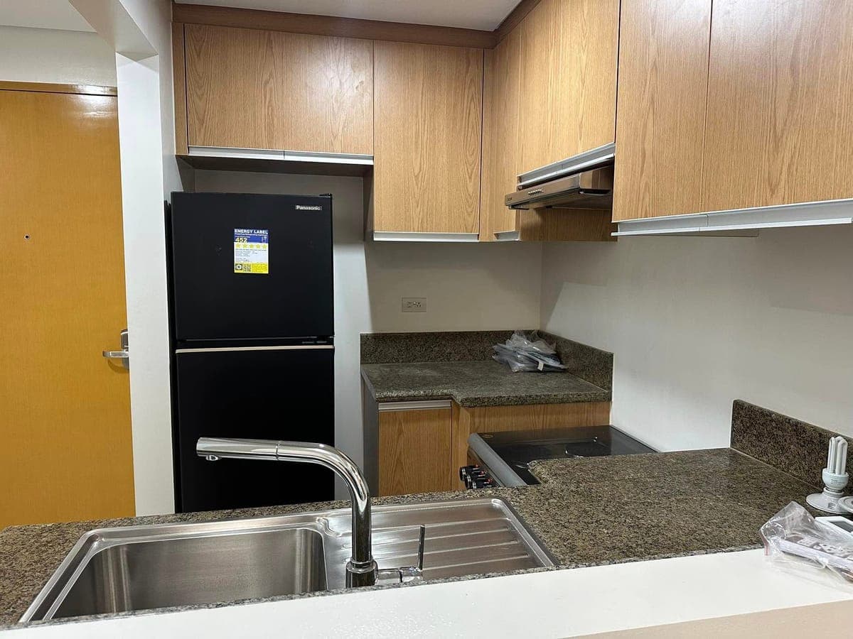 Park Ave BGC for rent - photo 5