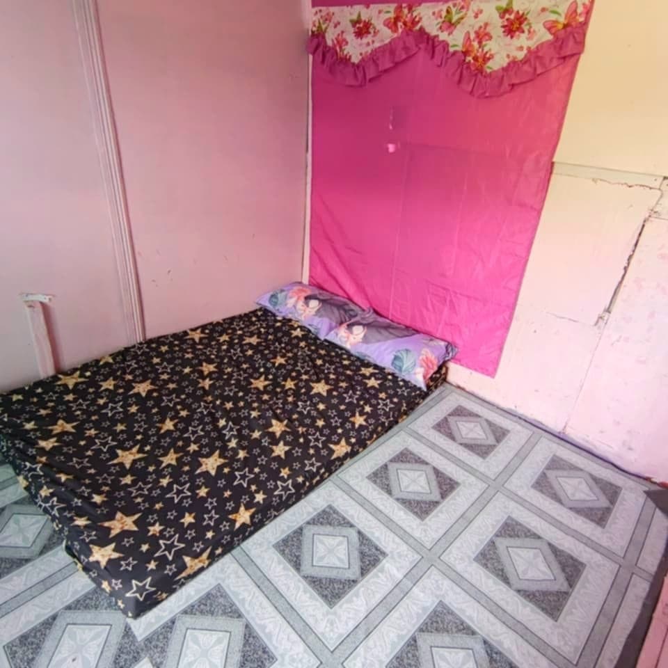 Room for Rent 3500 monthly ALL IN - photo 1