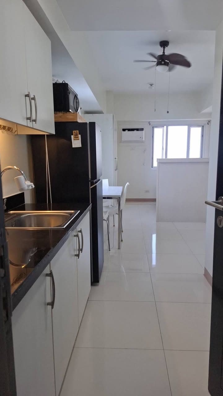 Rush CONDO For rent in QC - photo 2