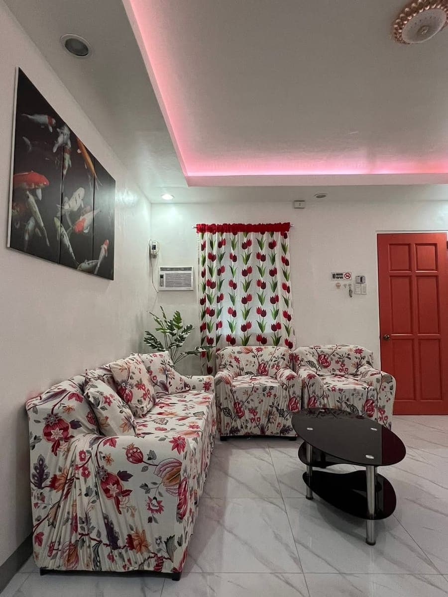 House for rent in Richwood Homes compostela Cebu . Daily weekly or monthly . - photo 3