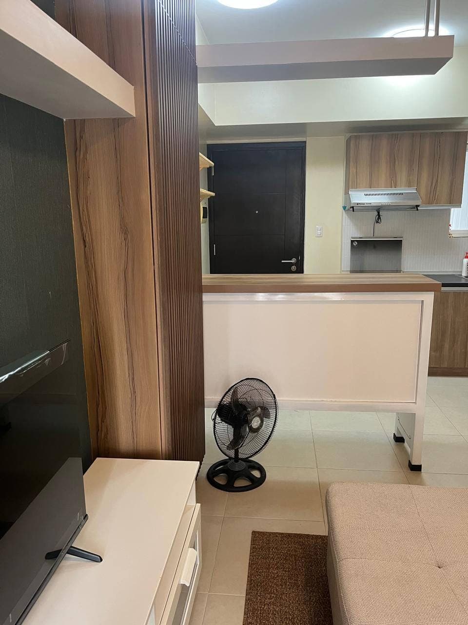FOR LEASE 1BR EDSA QUEZON CITY - photo 4