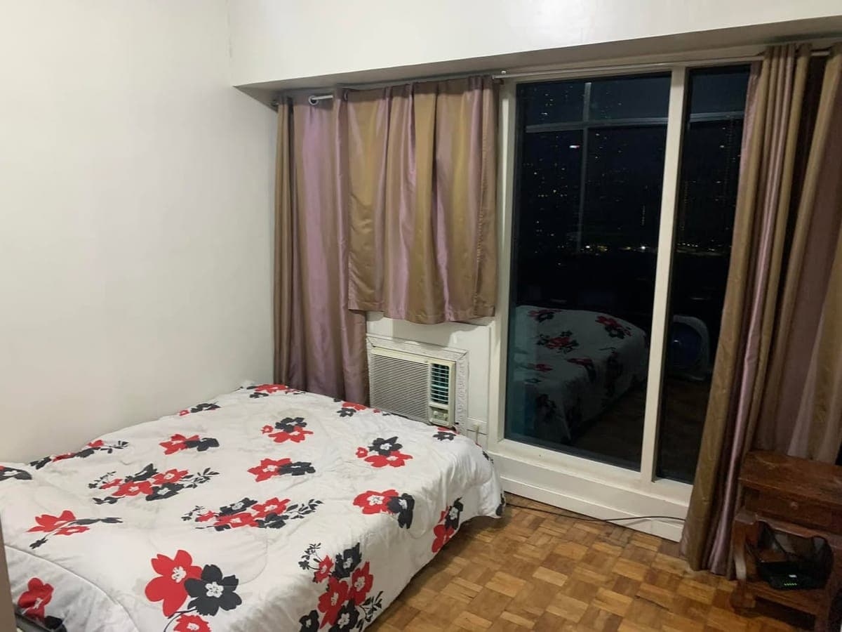 Fully Furnished Condo Unit for Rent - photo 2