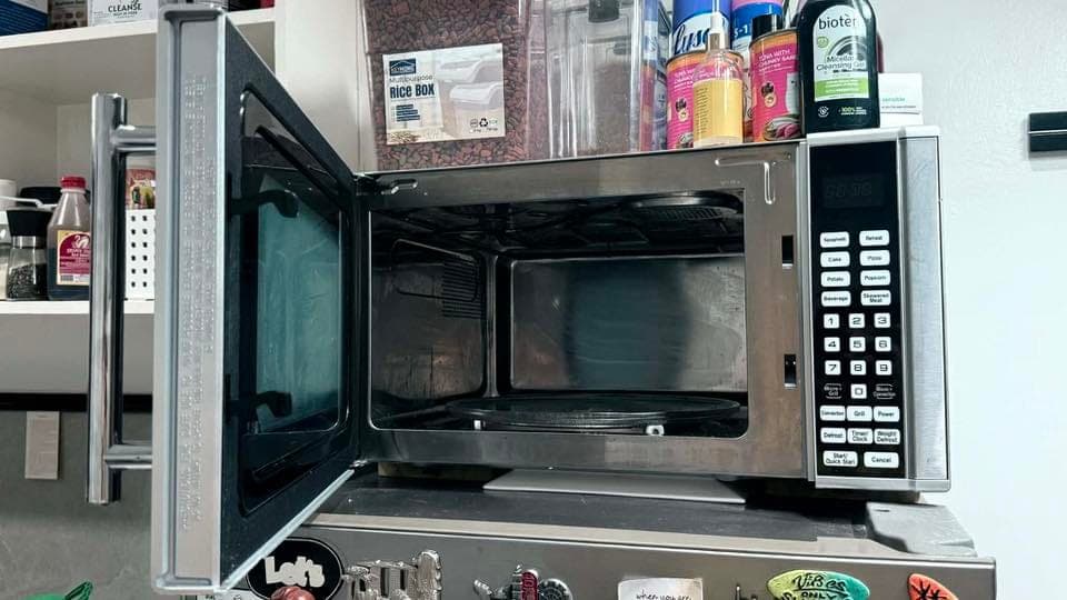 >> MOVING OUT SALE << - photo 2