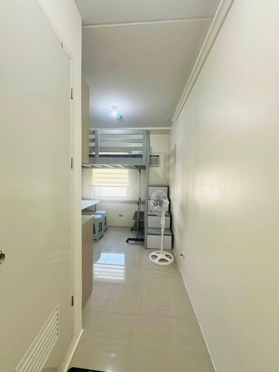 Studio Unit for Rent!! - photo 1
