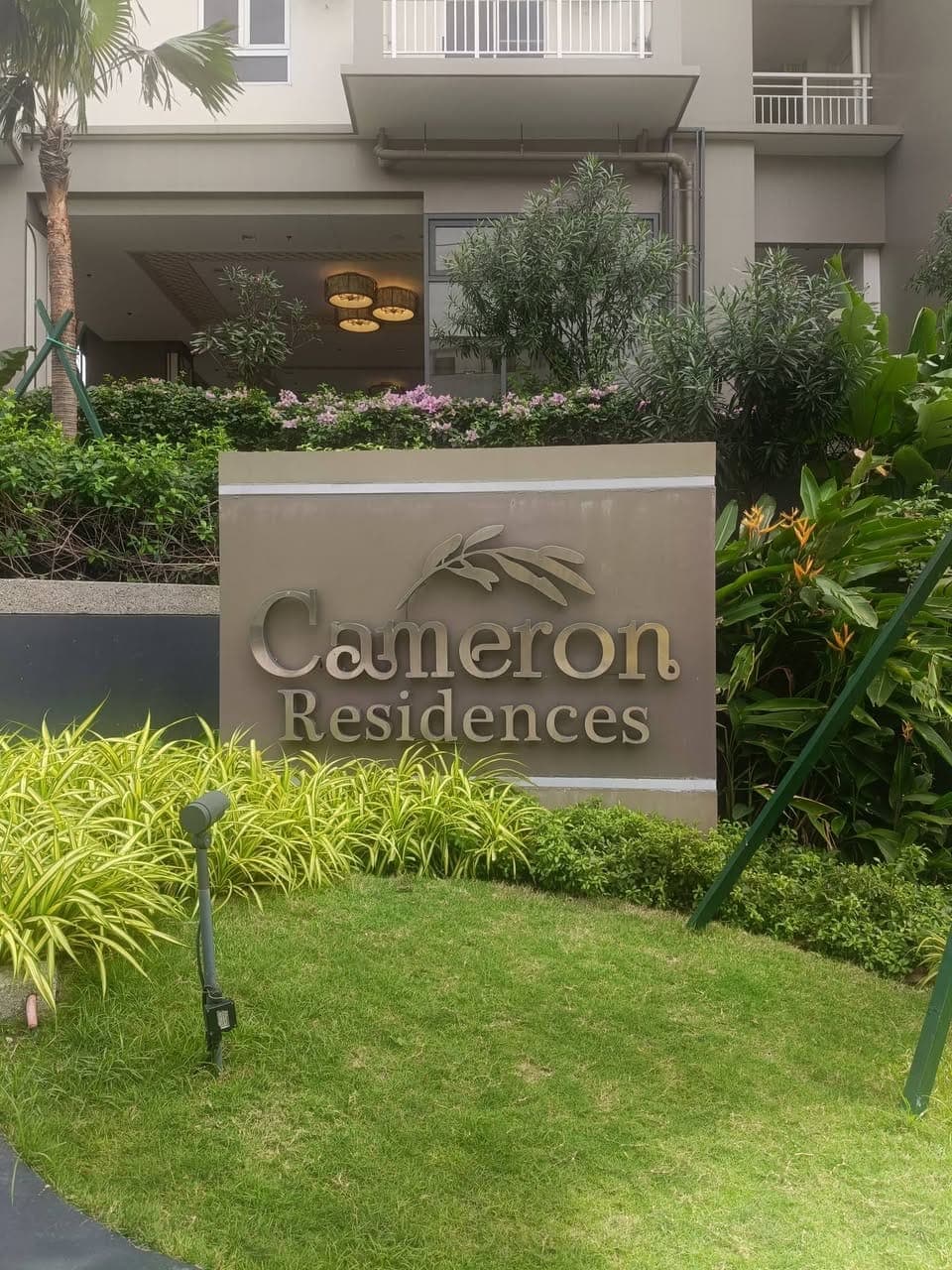 🔥 SPACIOUS CITY LIVING IN QUEZON CITY! 🔥 - photo 1