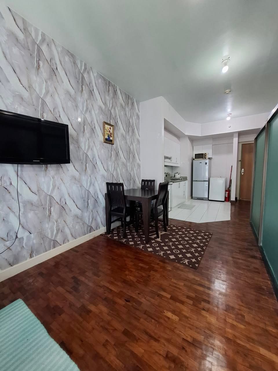 * **FOR RENT! Available Now in Ermita Manila!** - photo 1