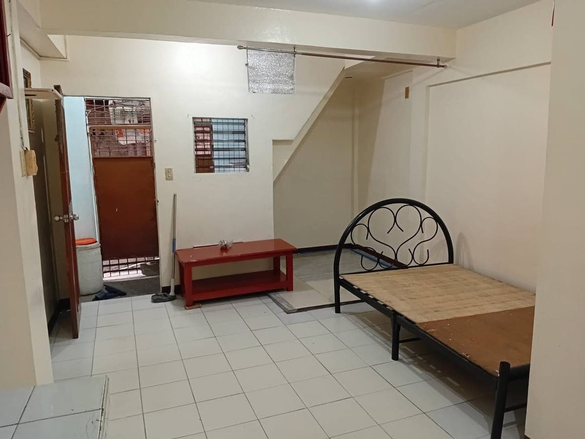 Available now. - photo 3