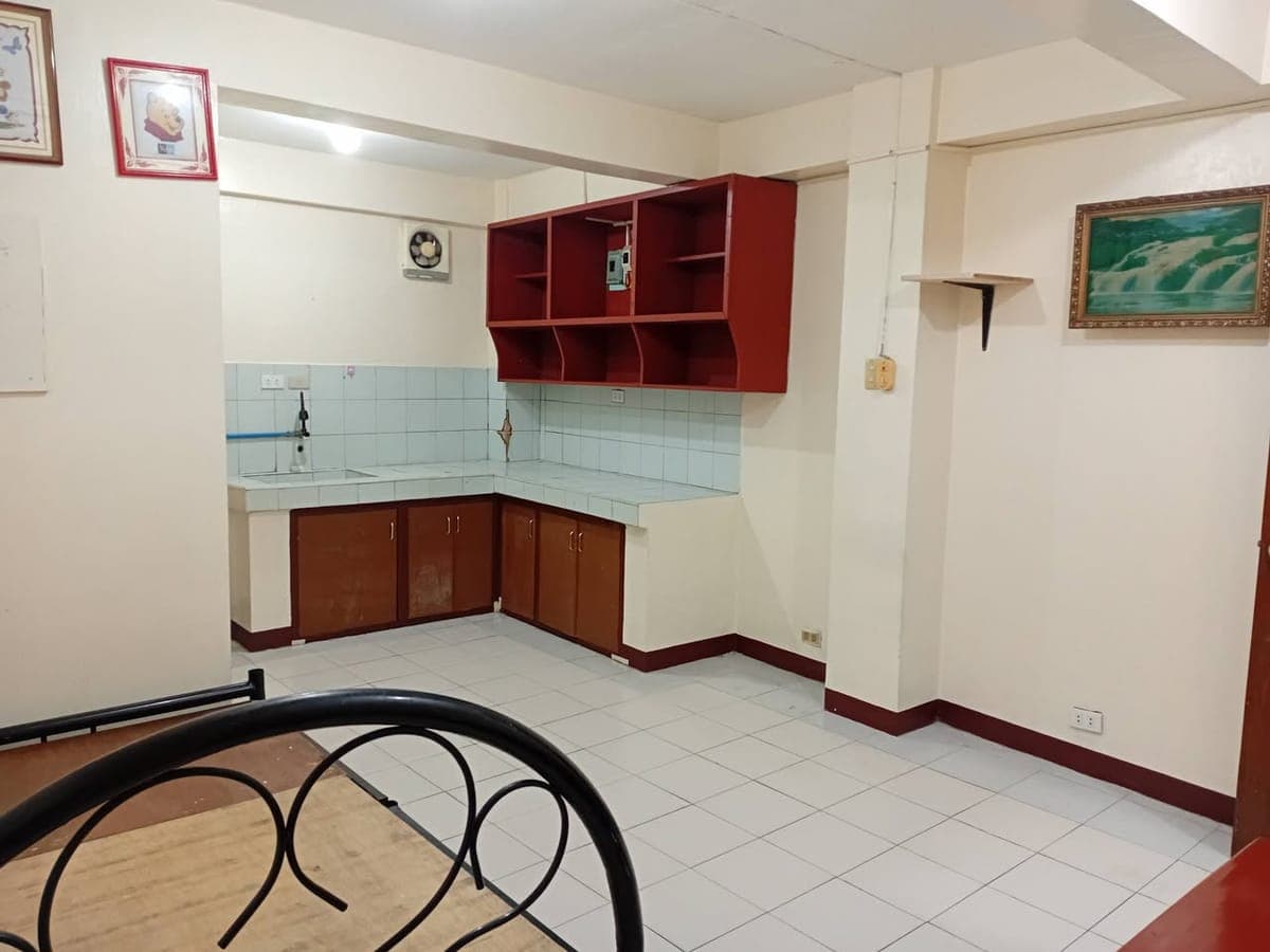 Available now. - photo 1