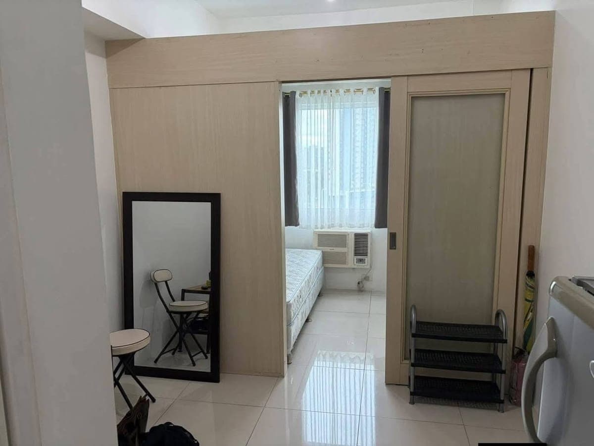 FOR RENT: ₱23,000/month. | Inclusive dues & Parking - photo 1
