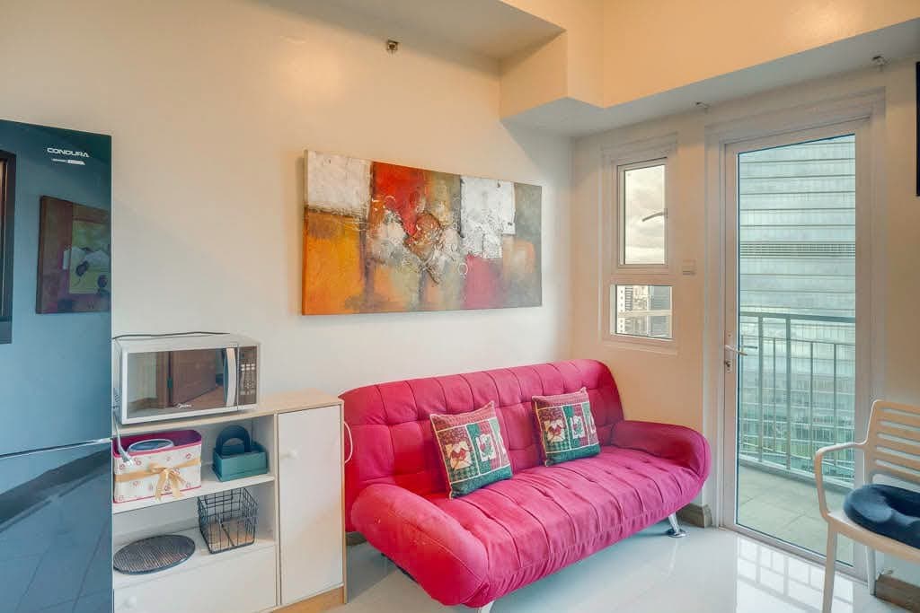 📣For Lease – 1BR Condo with Balcony at The Trion - photo 9