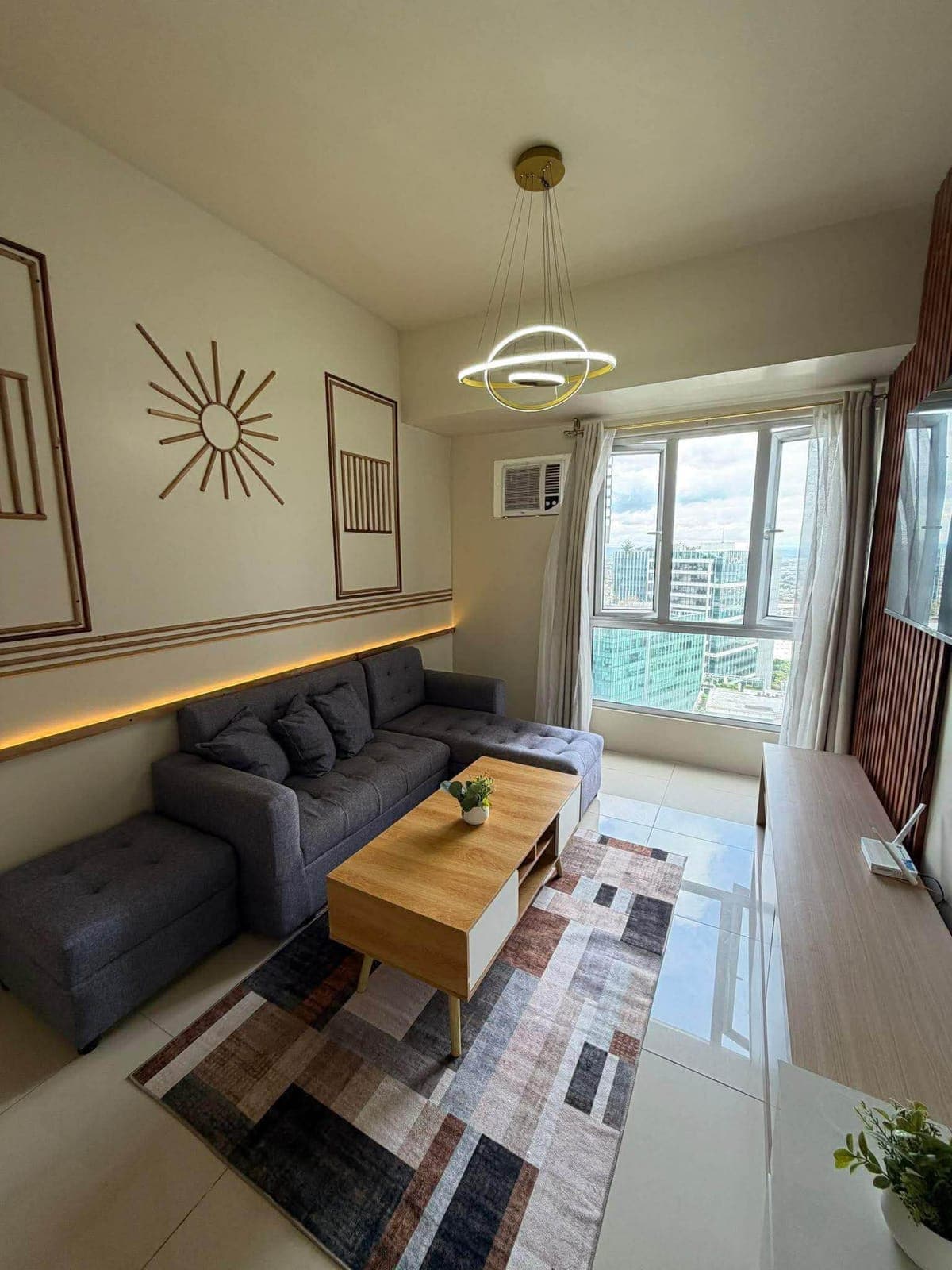 FOR LEASE: 1BR Furnished Unit – Montane, BGC - photo 3