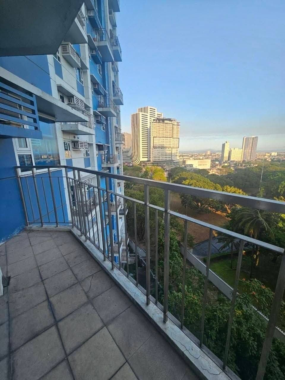 𝐅𝐎𝐑 𝐑𝐄𝐍𝐓 One Bedroom Condo Unit with Balcony in BGC Taguig at Trion Towers. - photo 19