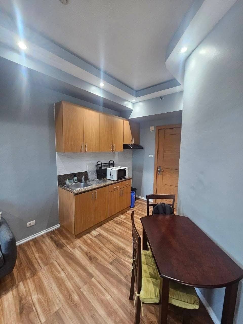 𝐅𝐎𝐑 𝐑𝐄𝐍𝐓 One Bedroom Condo Unit with Balcony in BGC Taguig at Trion Towers. - photo 4