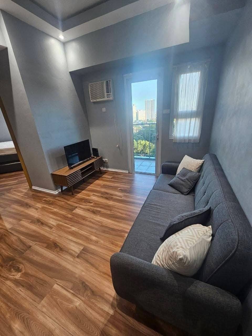 𝐅𝐎𝐑 𝐑𝐄𝐍𝐓 One Bedroom Condo Unit with Balcony in BGC Taguig at Trion Towers. - photo 5