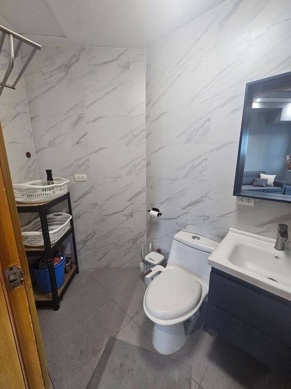 𝐅𝐎𝐑 𝐑𝐄𝐍𝐓 One Bedroom Condo Unit with Balcony in BGC Taguig at Trion Towers. - photo 10