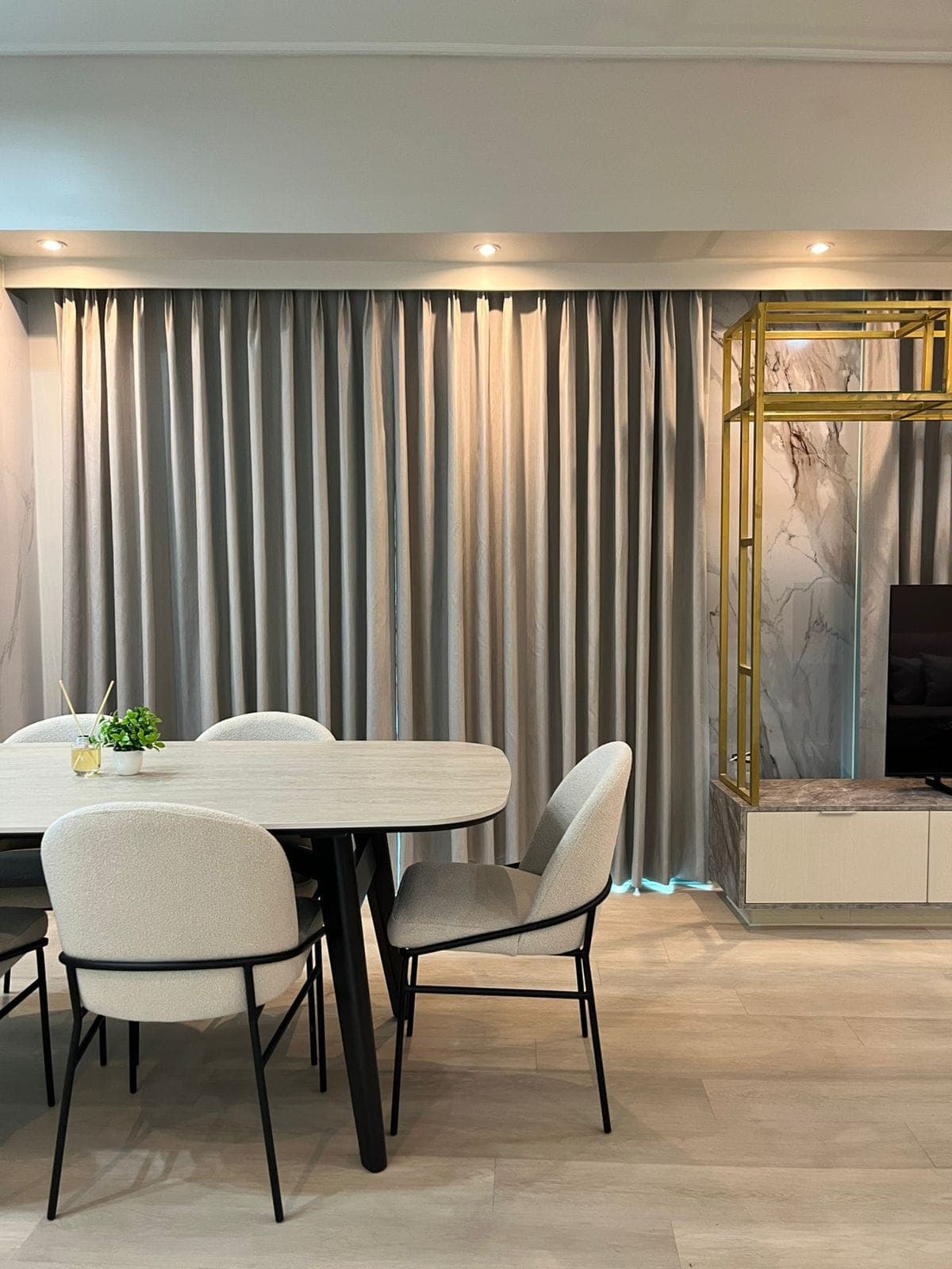 𝗙𝗼𝗿 𝗥𝗲𝗻𝘁: 𝟯 𝗕𝗥 - 𝗘𝗶𝗴𝗵𝘁 𝗙𝗼𝗿𝗯𝗲𝘀 𝗧𝗼𝘄𝗻 𝗥𝗼𝗮𝗱 𝗕𝗚𝗖 - photo 8