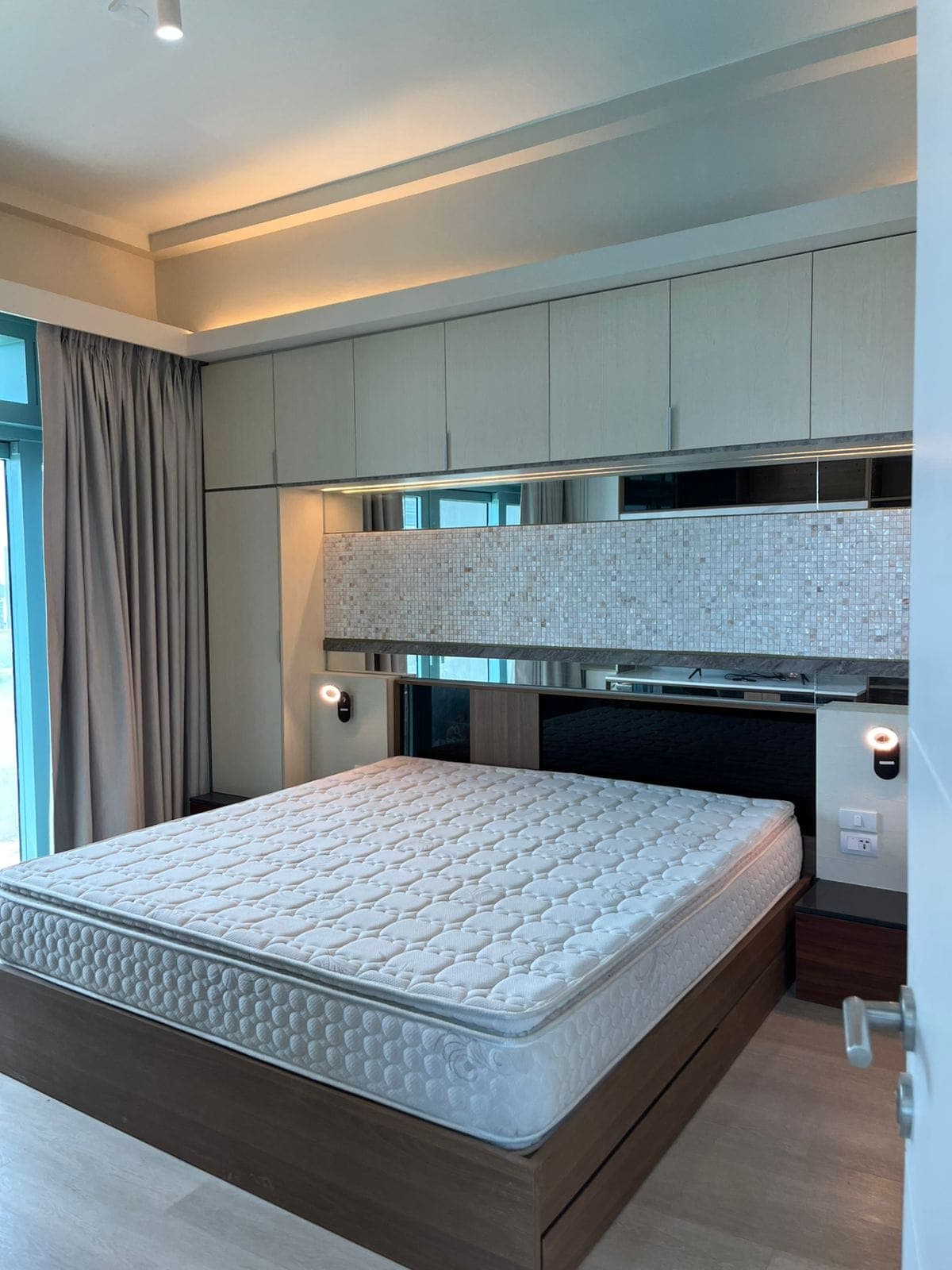 𝗙𝗼𝗿 𝗥𝗲𝗻𝘁: 𝟯 𝗕𝗥 - 𝗘𝗶𝗴𝗵𝘁 𝗙𝗼𝗿𝗯𝗲𝘀 𝗧𝗼𝘄𝗻 𝗥𝗼𝗮𝗱 𝗕𝗚𝗖 - photo 9