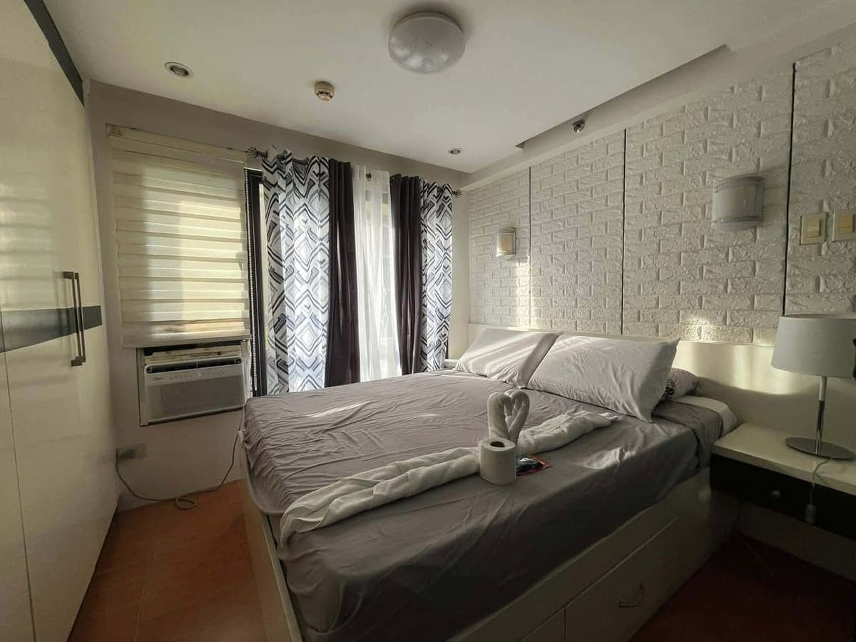 **For Rent -  One Oasis 1BR Condo Unit** - photo 1