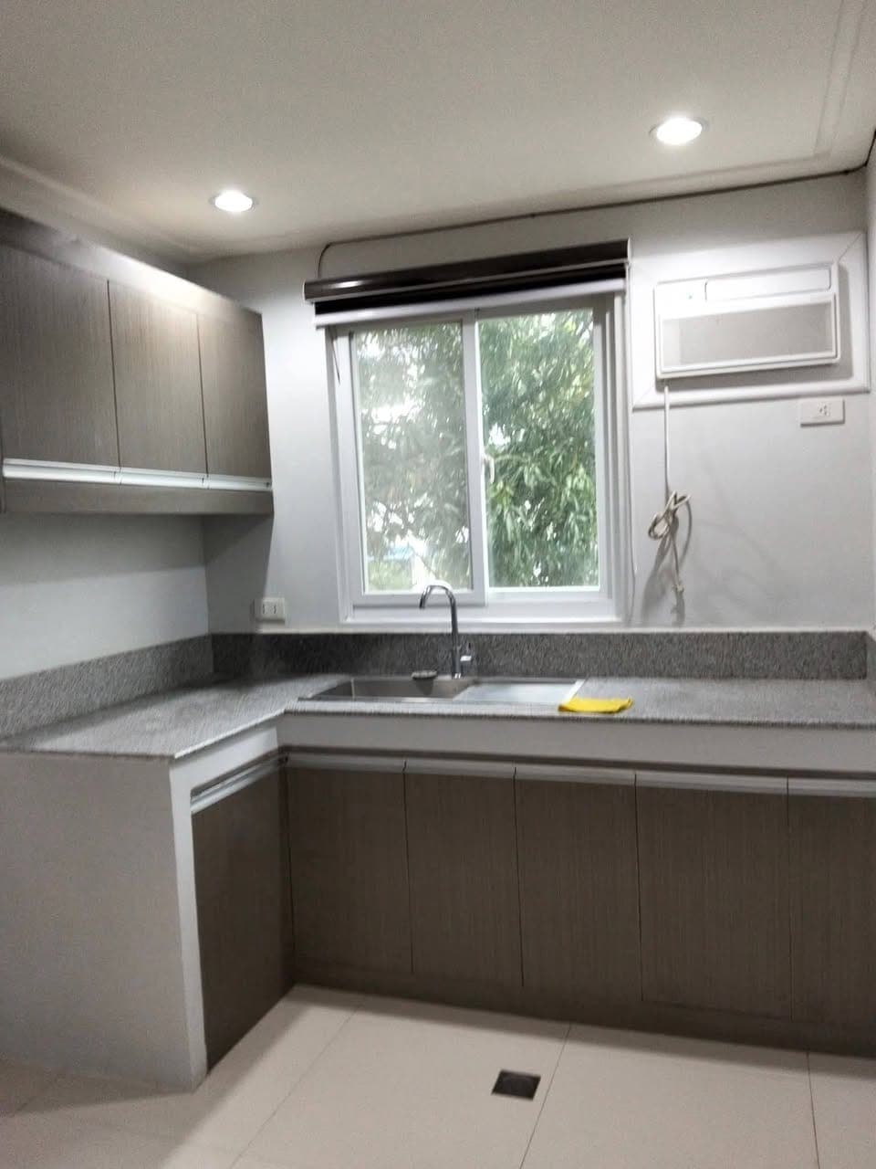 Studio Condo Unit for Rent in Taguig - photo 2