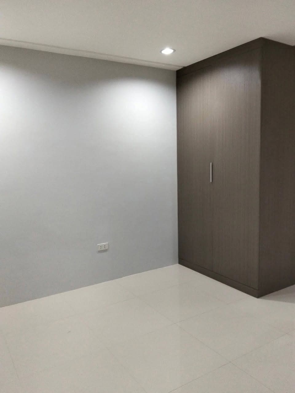 Studio Condo Unit for Rent in Taguig - photo 4