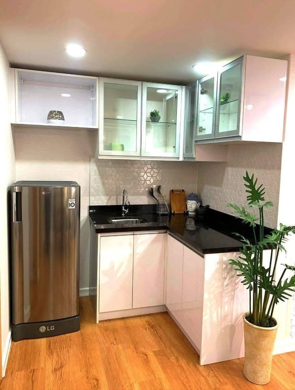 Condo with FREE Internet for 1 Year? 😱Condo with FREE Internet for 1 Year? - photo 4