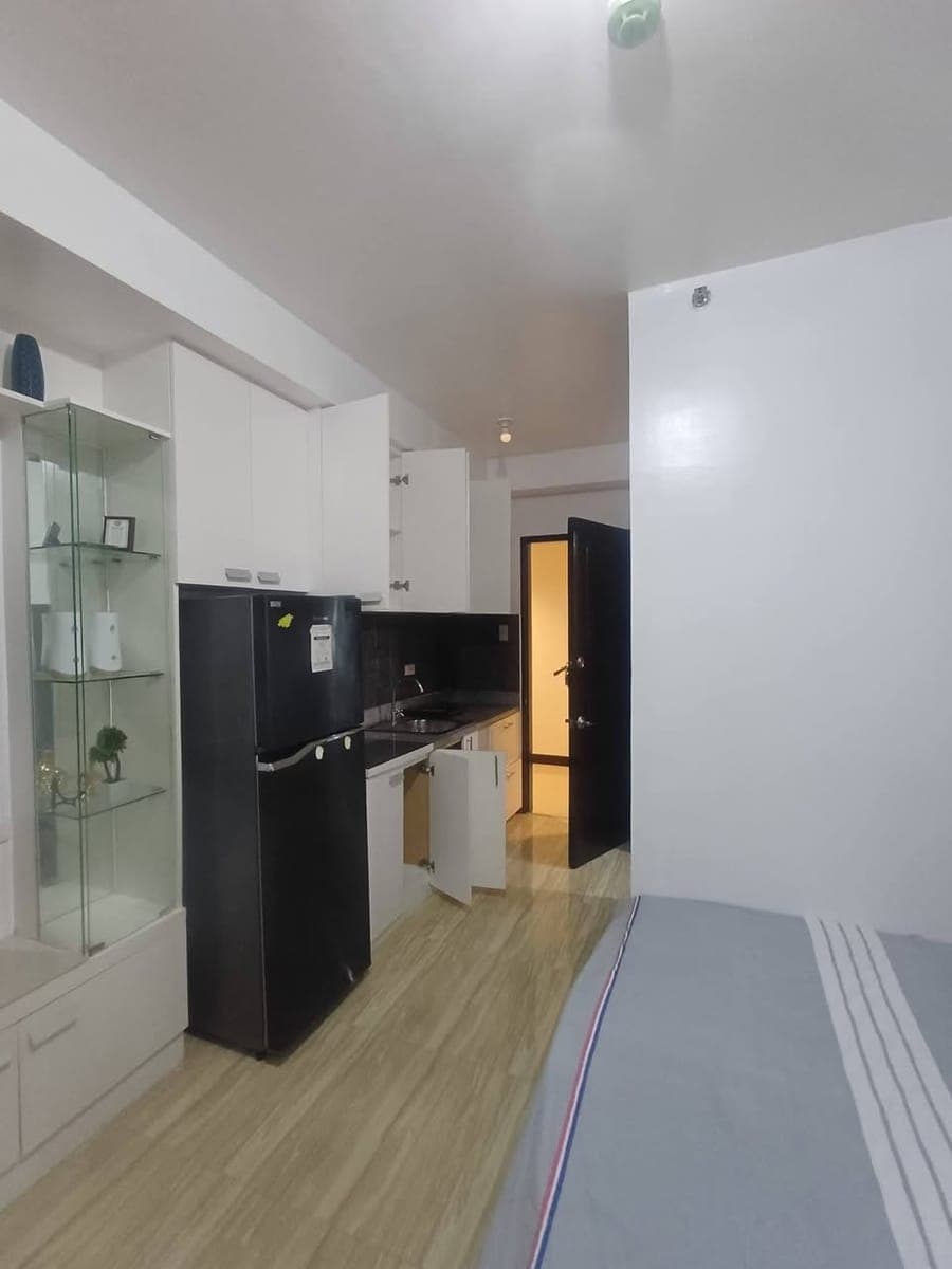 Studio Type Condo For Rent - photo 5
