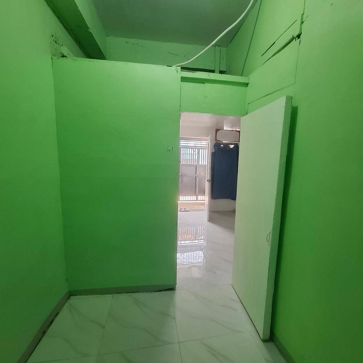 Room for rent                                                                    with one room... - photo 2