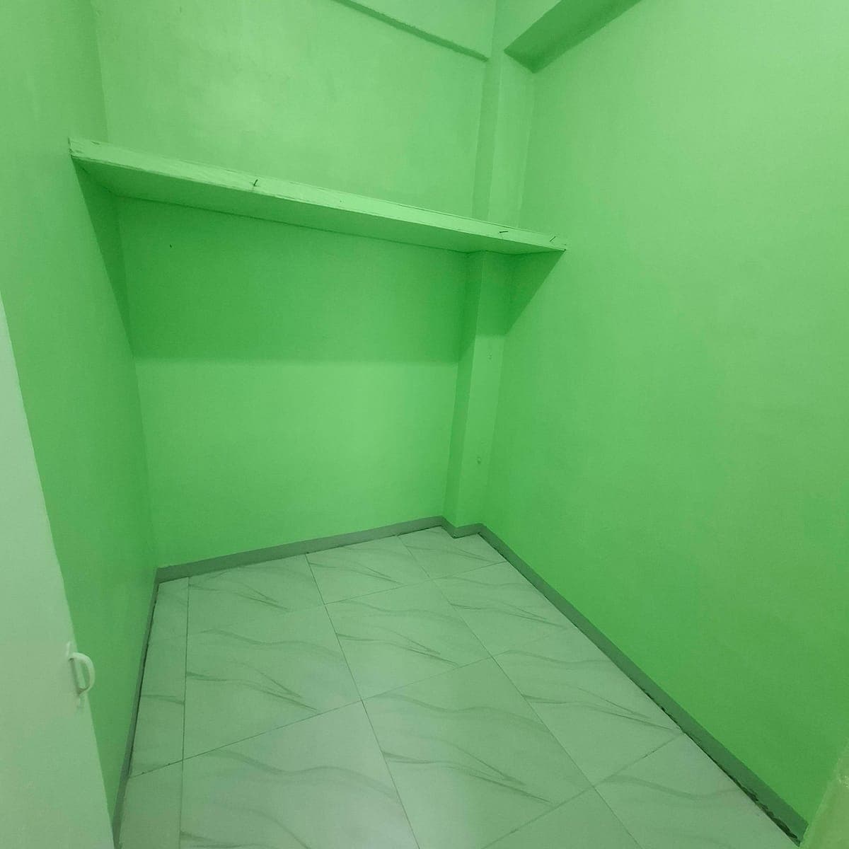 Room for rent                                                                    with one room... - photo 4