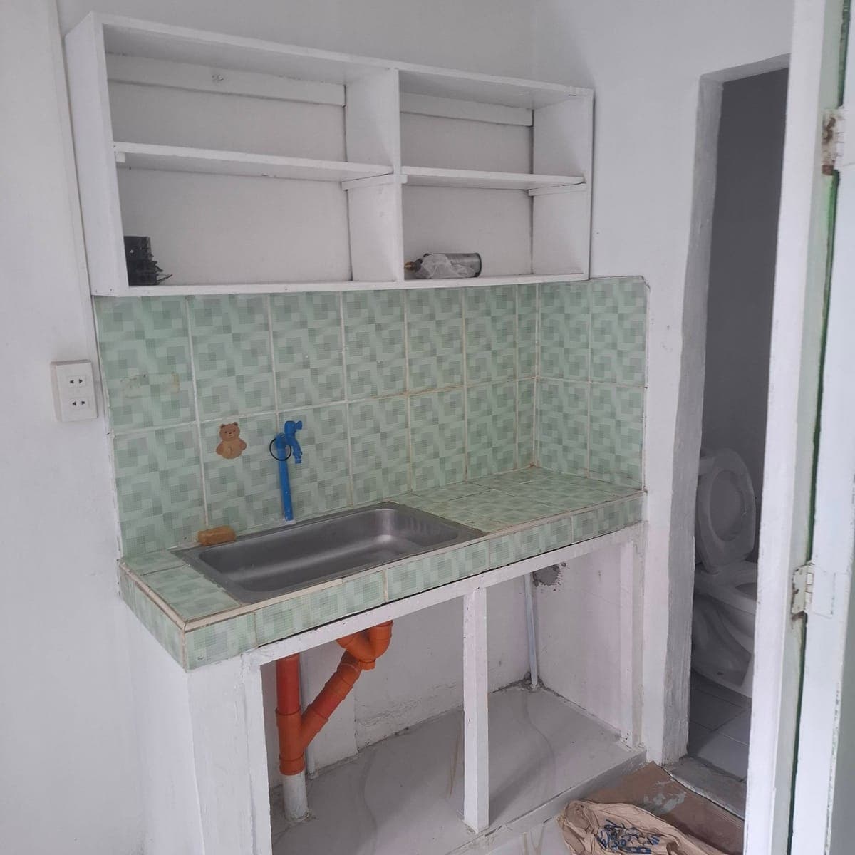 Room for rent                                                                    with one room... - photo 3