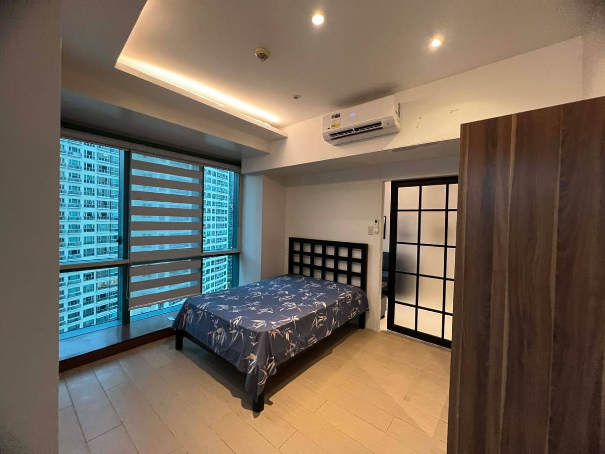 Eight Forbes Town - photo 1