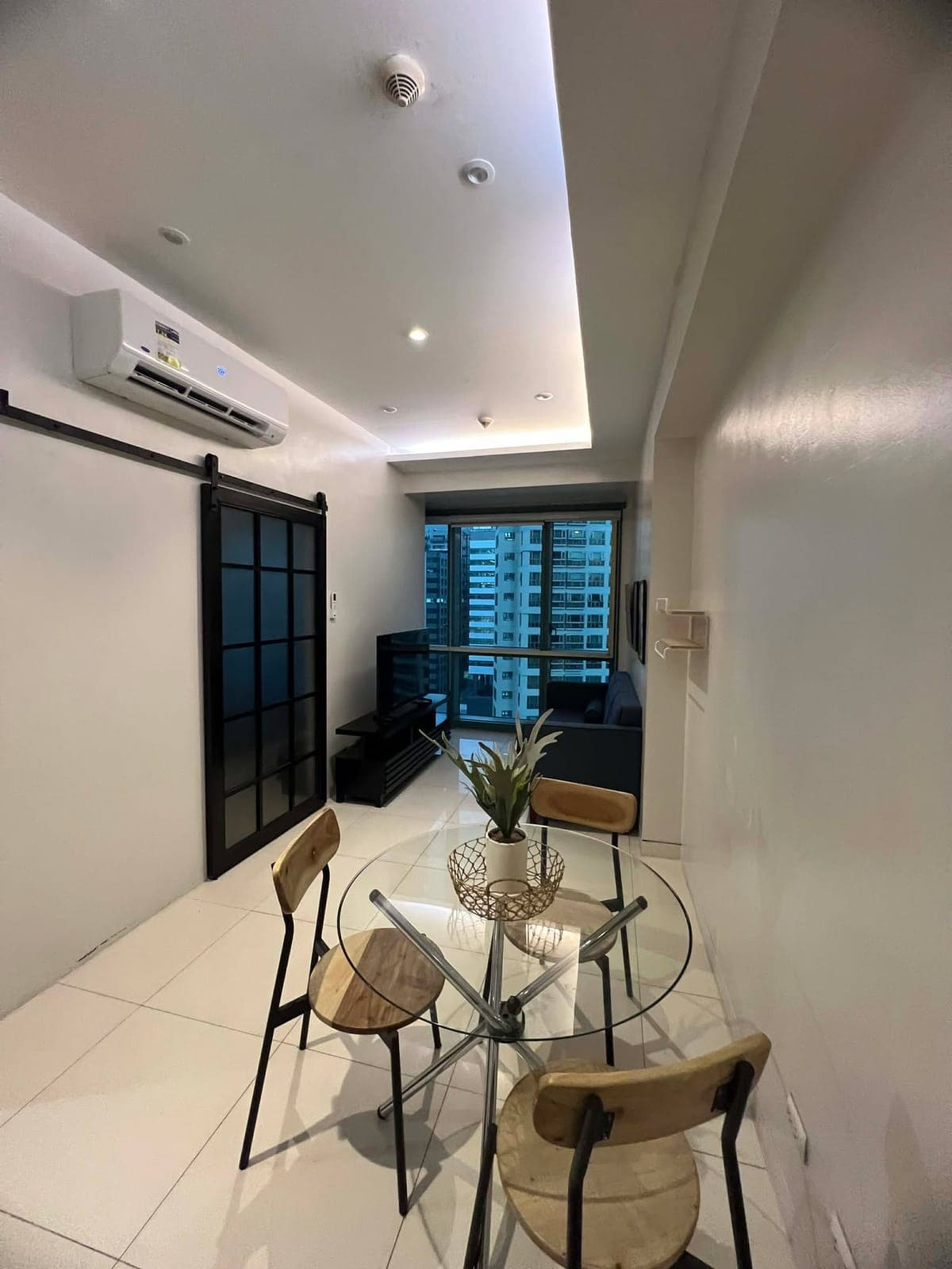 Eight Forbes Town - photo 9