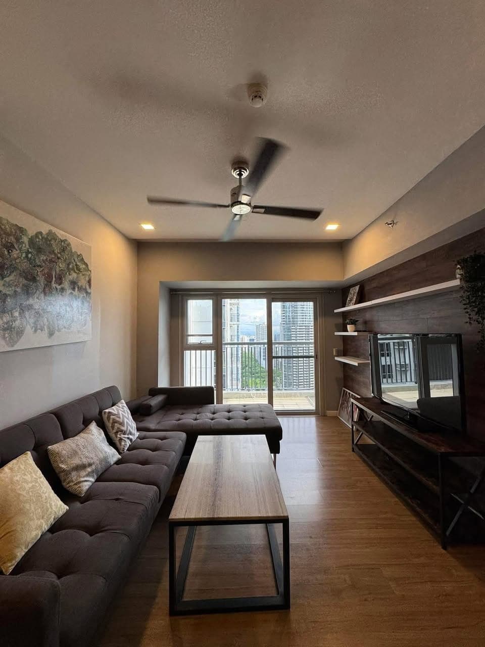 For Lease: Fully Furnished 2 Bedroom in One Maridien, BGC, Taguig City - photo 1