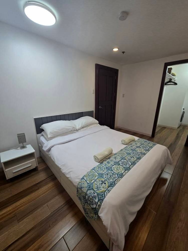 direct tenant or brokers welcome - photo 9