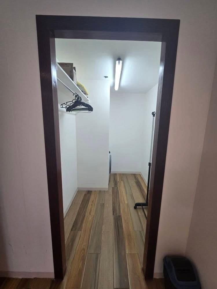 direct tenant or brokers welcome - photo 10