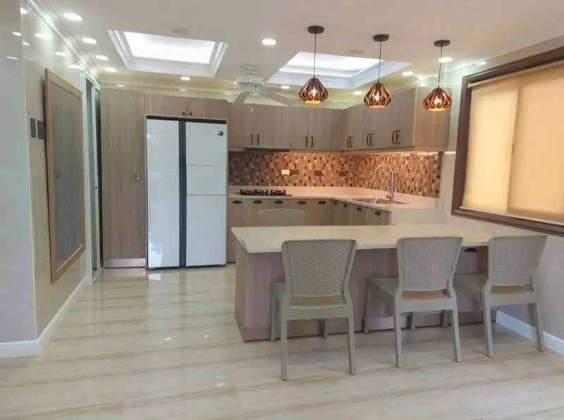 🏡 3 STOREY BEACH VIEW HOUSE FOR RENT - photo 2