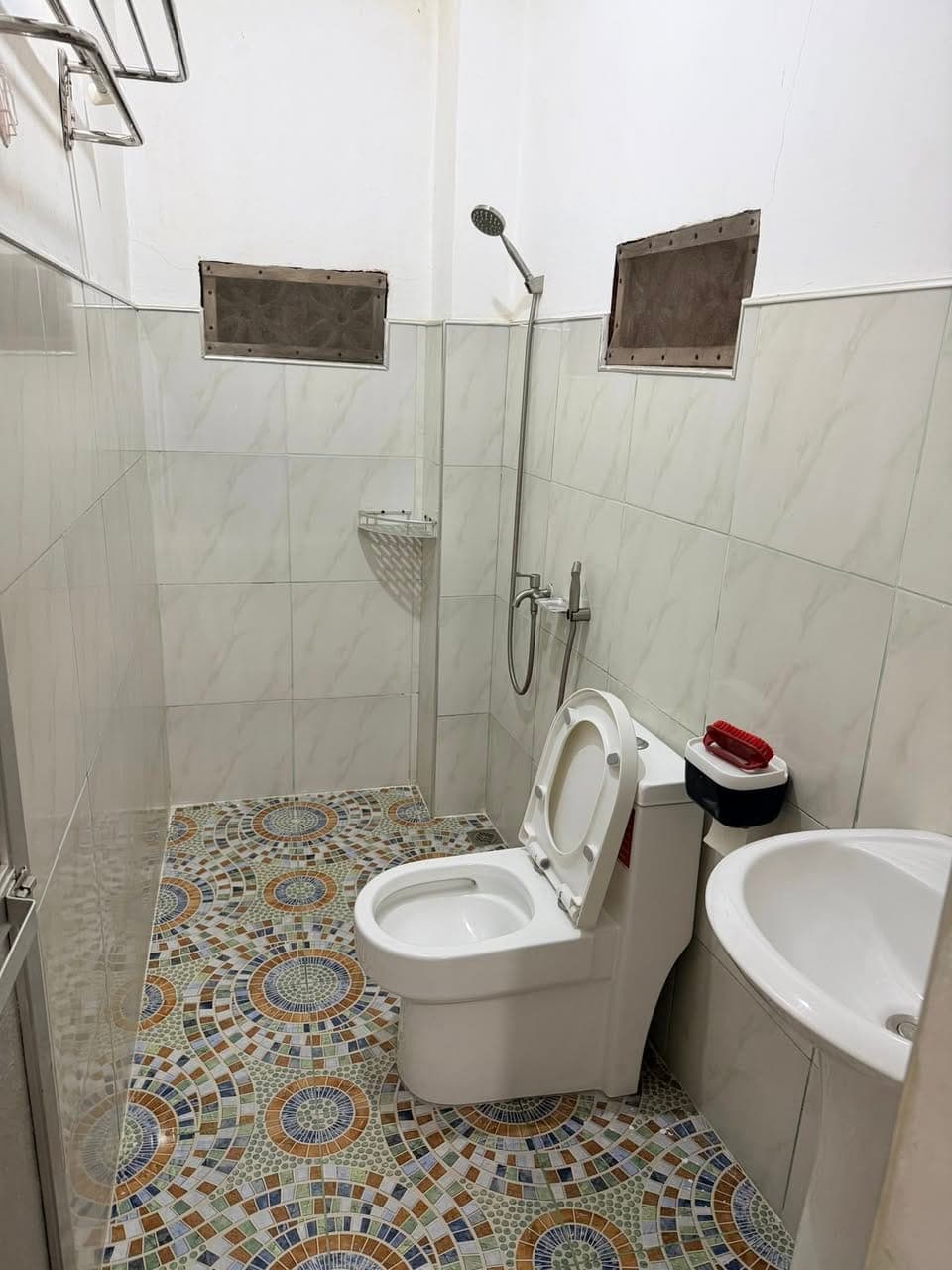 Available Room for rent! - photo 5