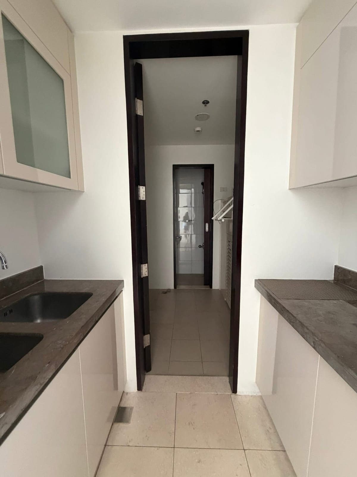 FOR LEASE | Grand Hyatt Residences, BGC ✨ - photo 6