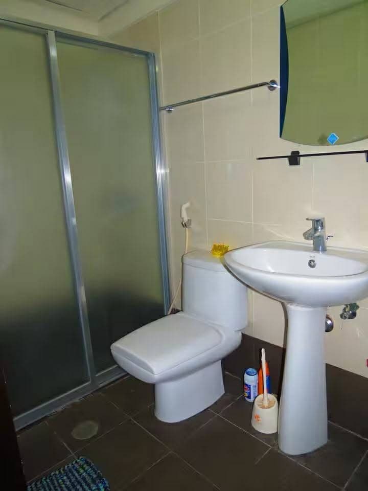 🏢 FOR LEASE | Fully-Furnished 1-Bedroom Bi-Level Residence 🏢 - photo 1