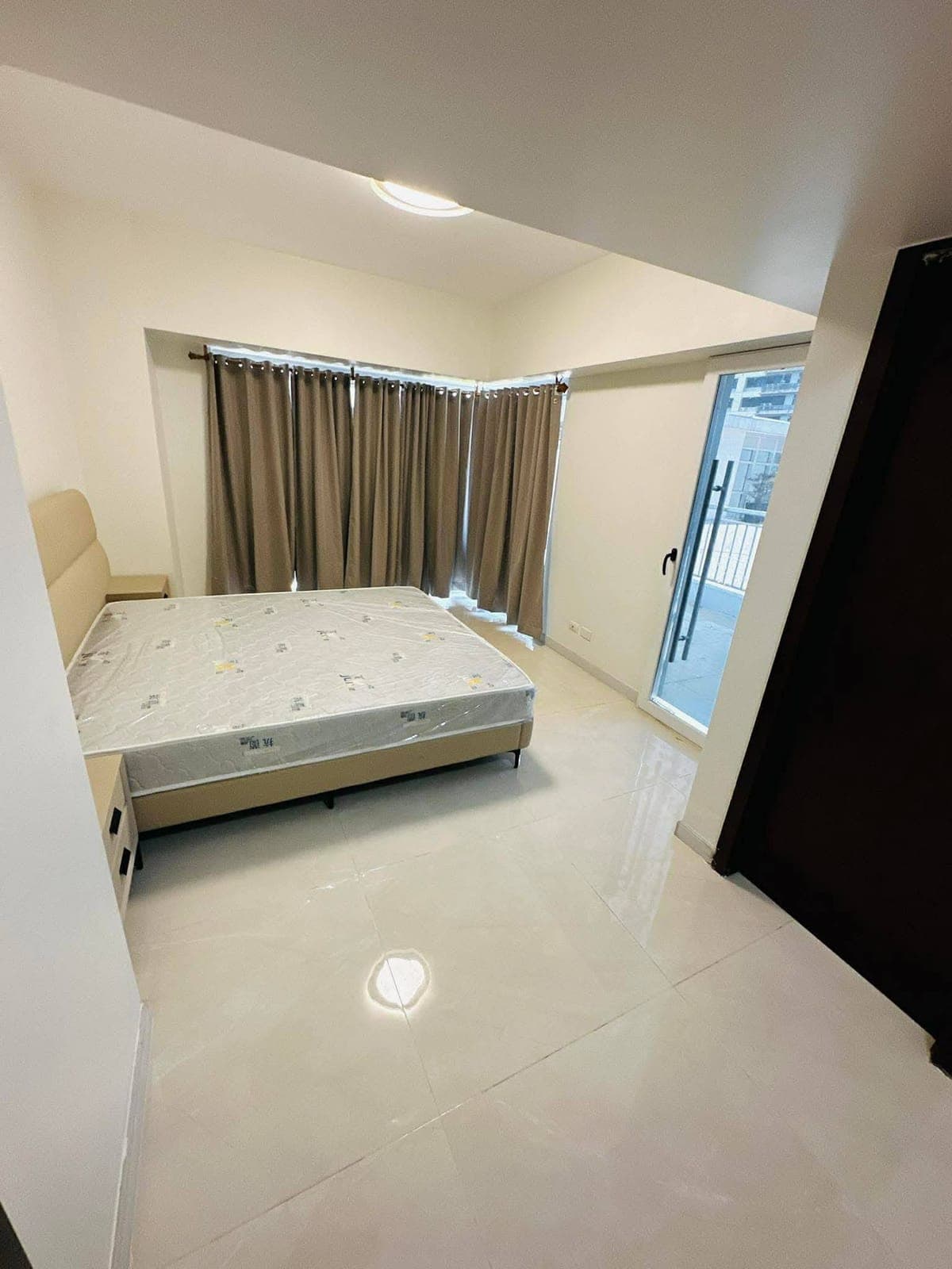 Condo Unit For Rent in Verve Residences, Bonifacio Global City - photo 1