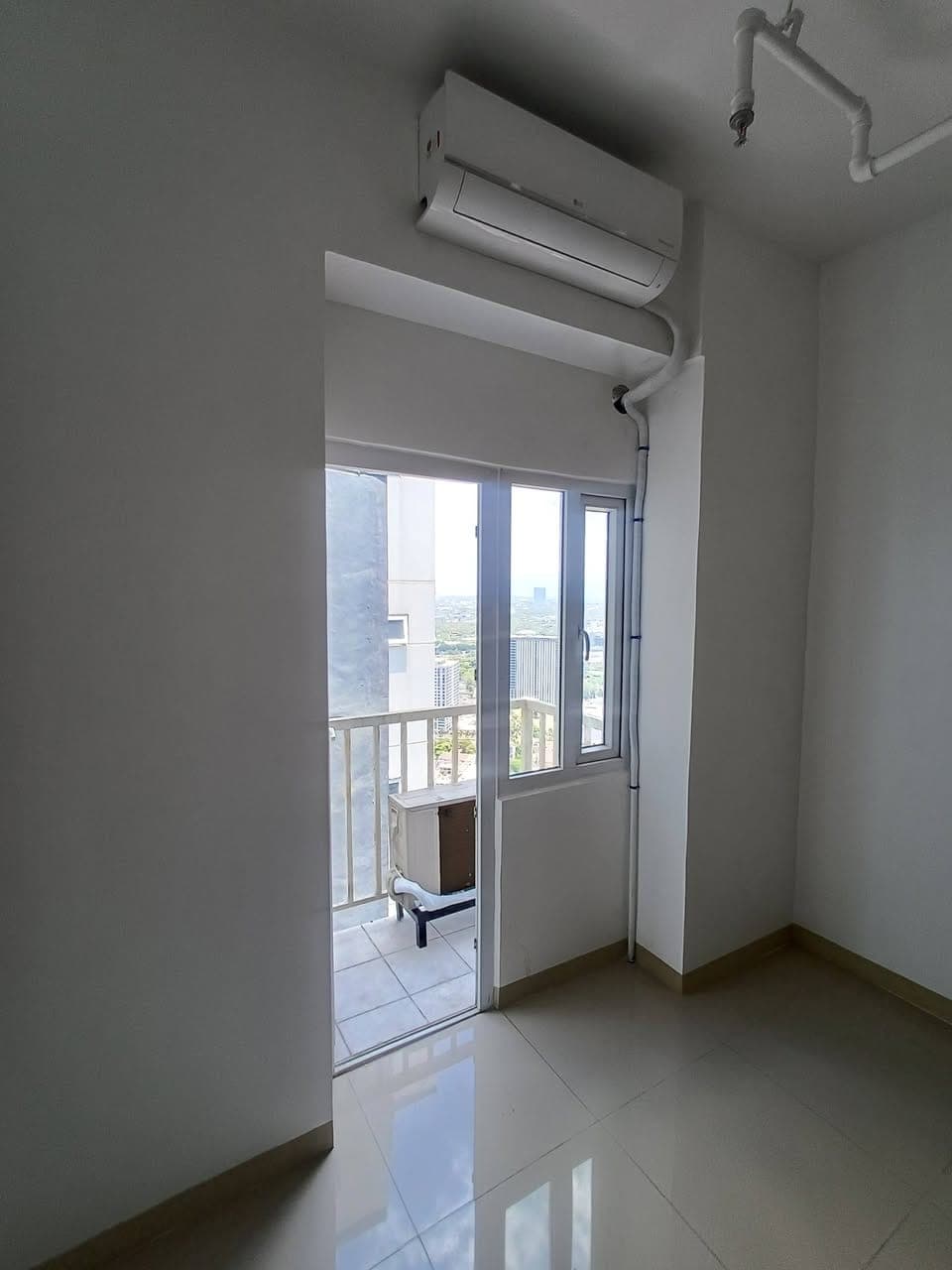 FOR RENT 15K MONTHLY TOMAS MORATO - photo 2