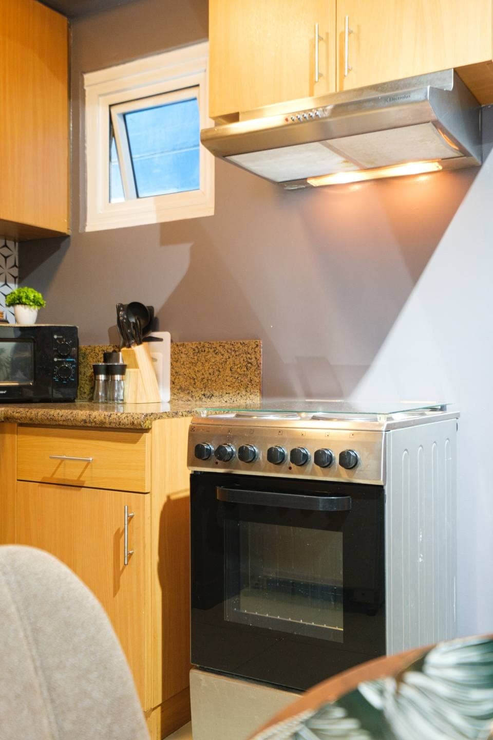 2BR Trion 1 for Rent - photo 7