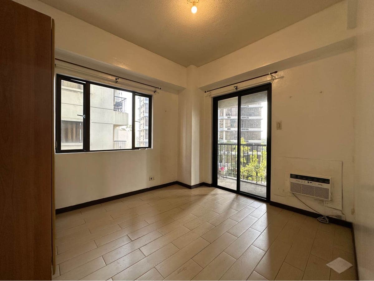 2BR for Lease in Forbeswood Heights BGC - photo 4