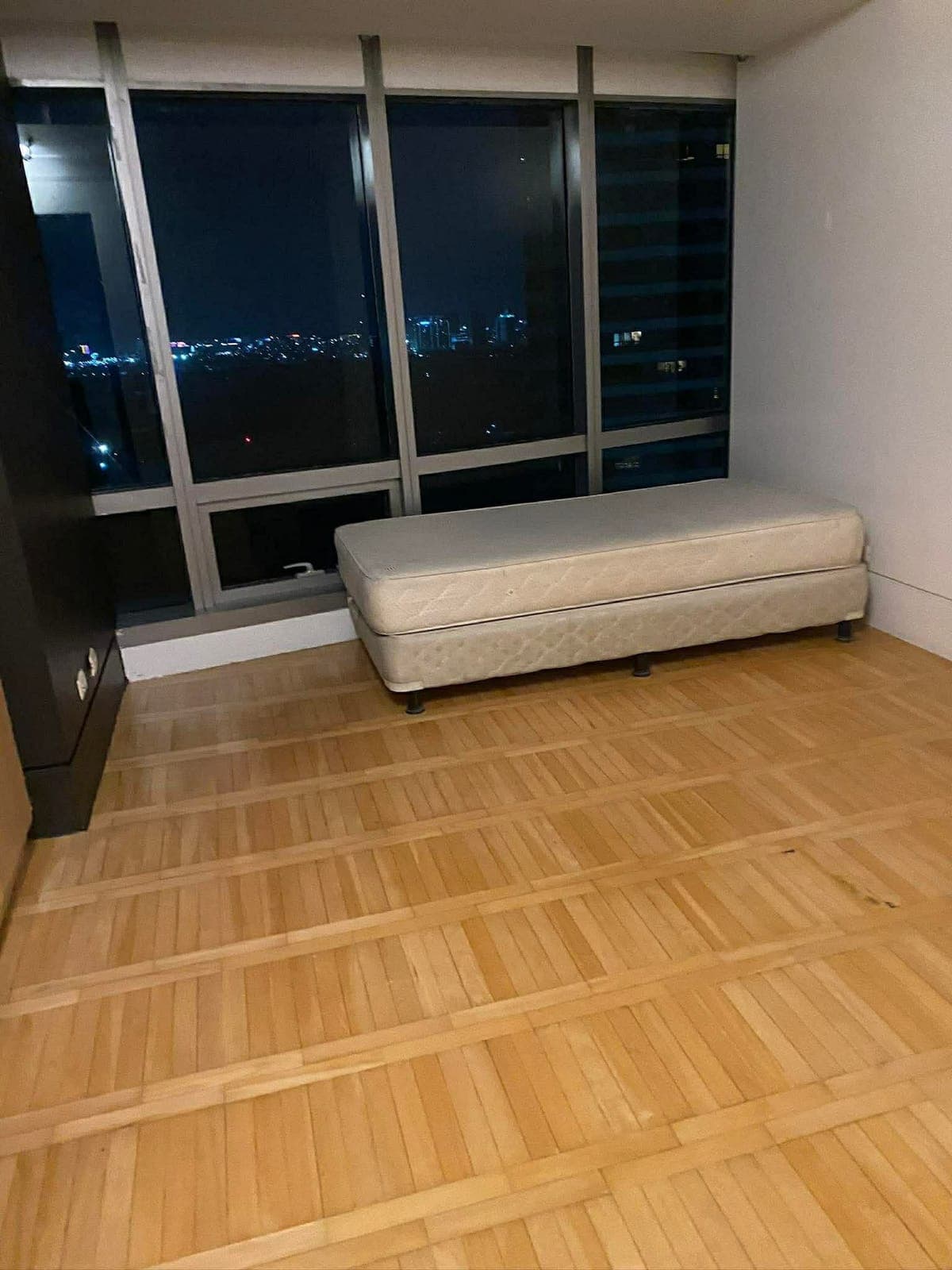 ‼️𝐅𝐎𝐑 RENT🏢ONE MCKINLEY, BGC - photo 2