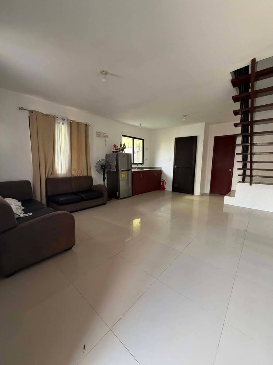 House for rent - photo 1