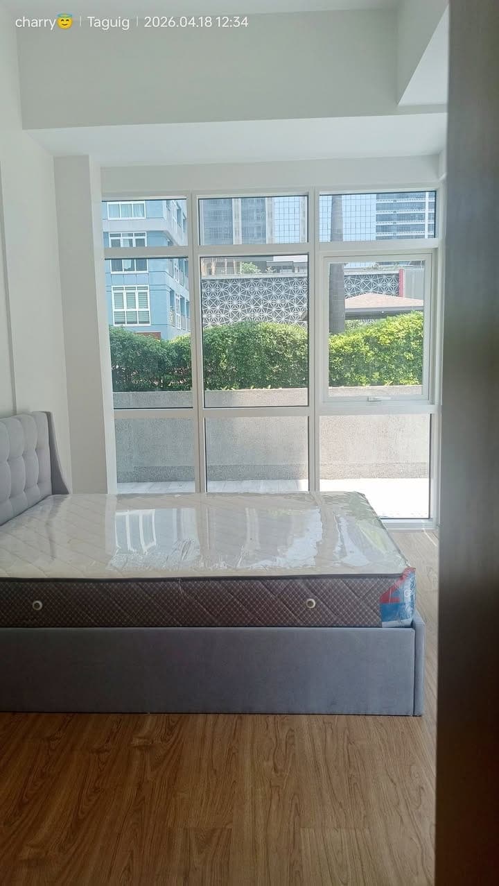 Available for lease - photo 1