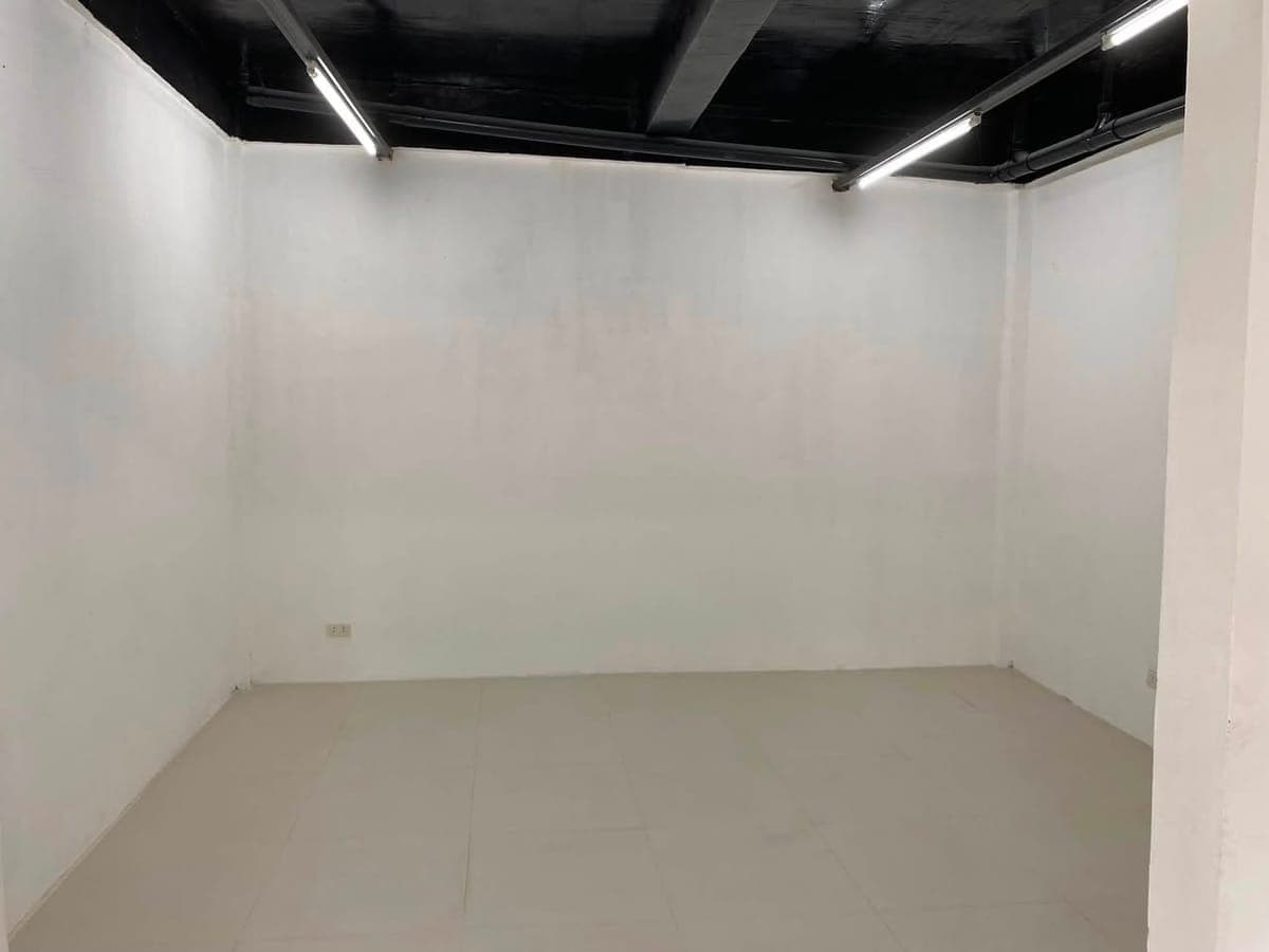SPACE FOR RENT - photo 2