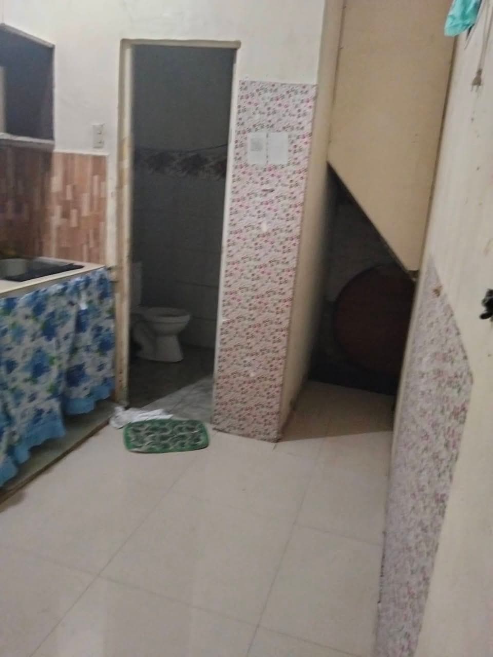 Room for Rent - photo 1