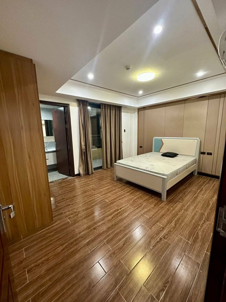 3BR for rent 📍Marina Seaview Residences - photo 1