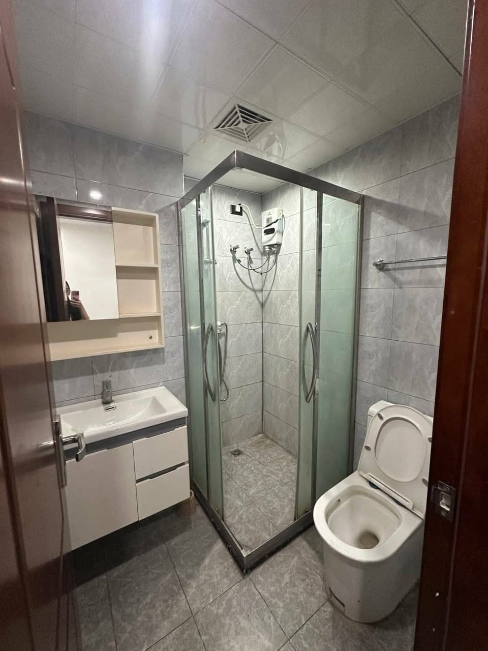 3BR for rent 📍Marina Seaview Residences - photo 2